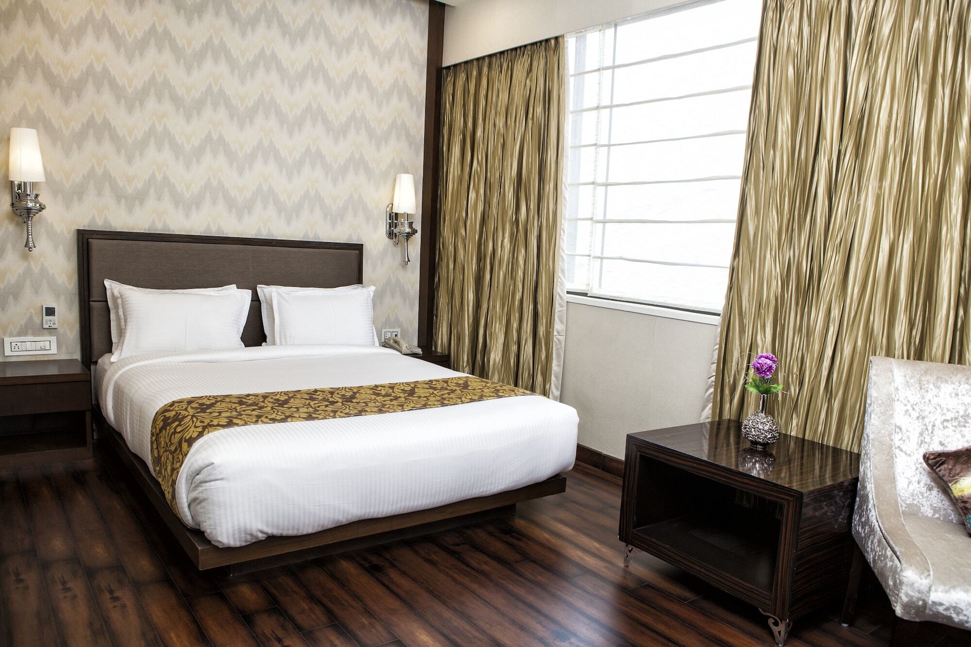 Hotel Gangakashi Nágpur Kültér fotó